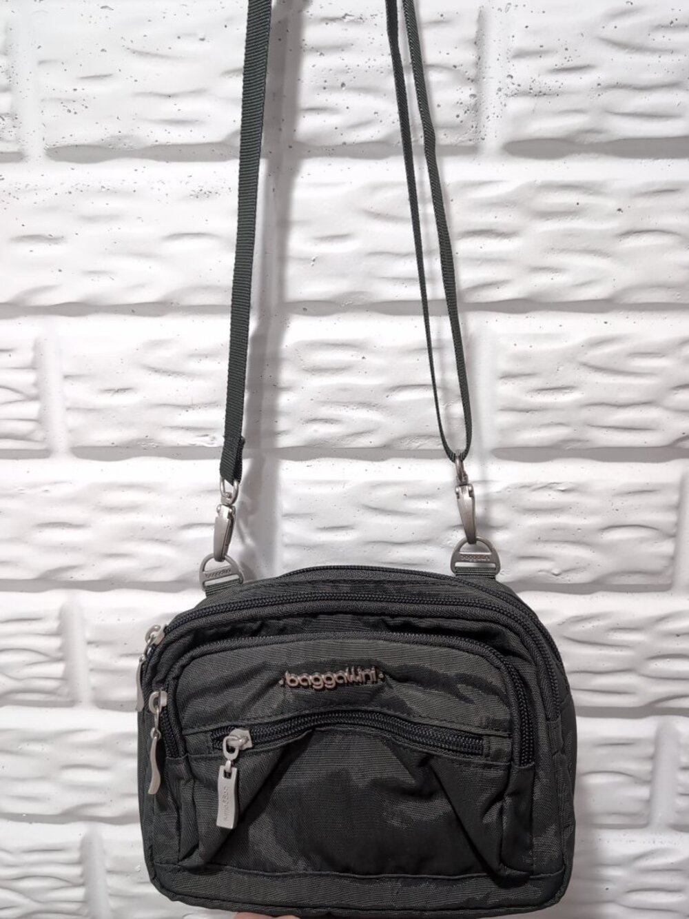 Baggallini Triple Zip Bagg Crossbody Gray Womens Bag Lightweight Zipper Nylon